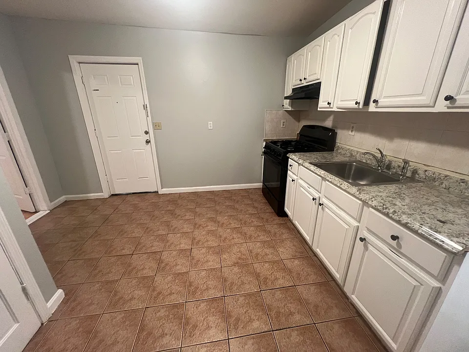 34 Passaic St #4