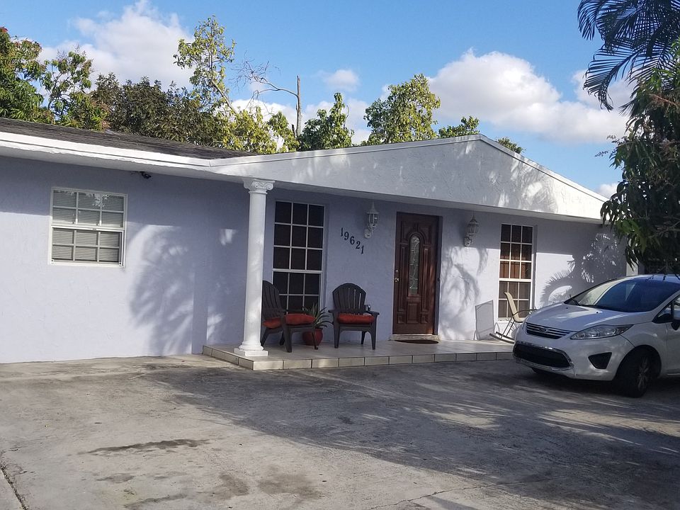 1st image of 19621 NW 52nd Ave