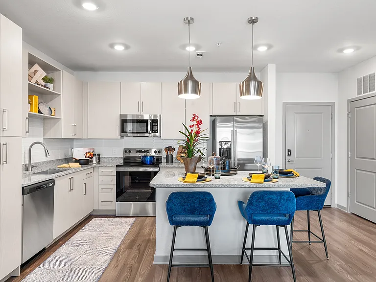 Brio Parc Apartments & Townhomes — Photo 56