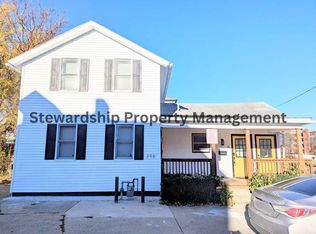 398 Sumner St APT A, Akron, OH 44304