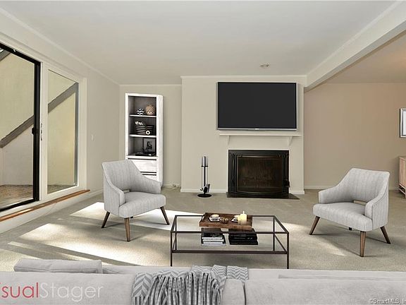 5th image of 79 Harbor Dr APT 318
