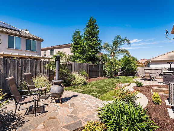 5th image of 1360 Seymour Cir