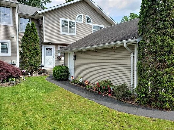 2nd image of 52 Brookside Dr W