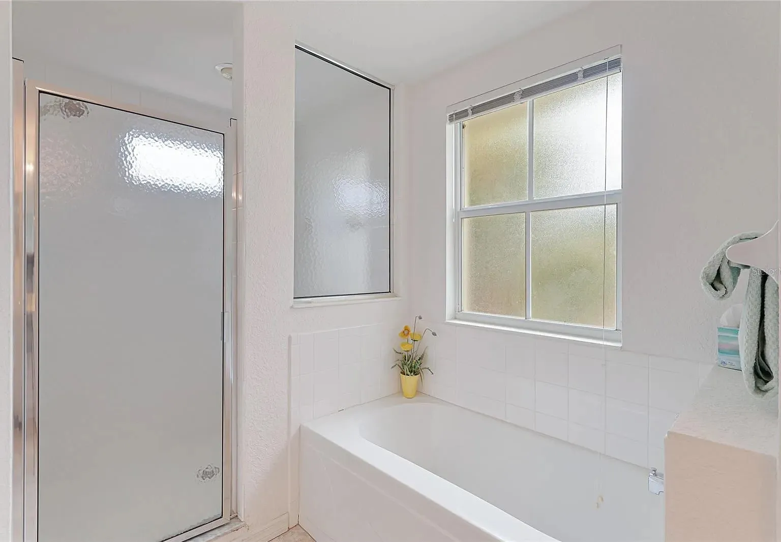 3 bed, 1617 sqft, $4,400 — Photo 2