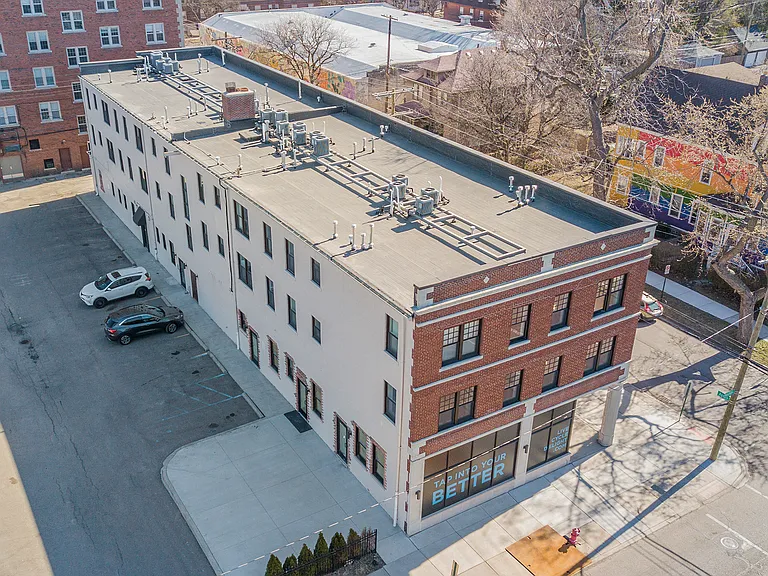 1400 Van Dyke St #307 — Photo 6