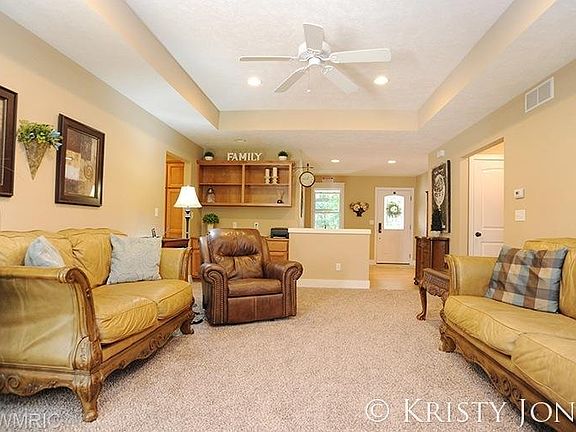 4th image of 2840 Fairway Dr