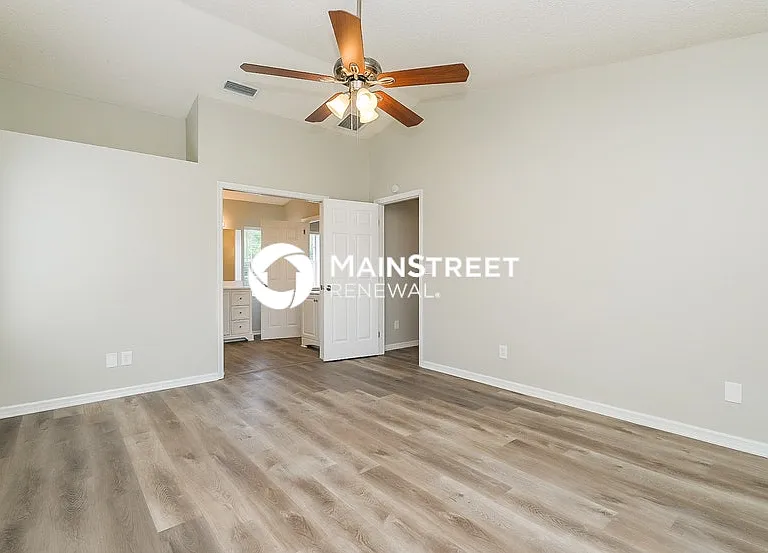 14043 Cooper Rd — Photo 3