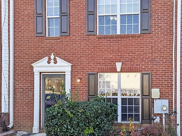 5737 Strathmoor Manor Cir, Lithonia, GA 30058