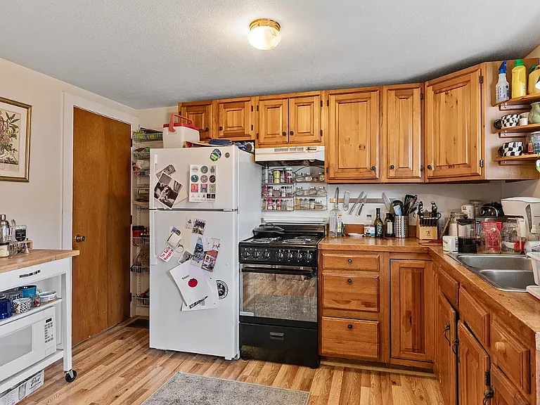 93 Stowe St #1 — Photo 2