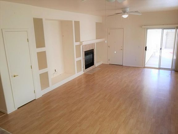 5th image of 2258 S Barrington