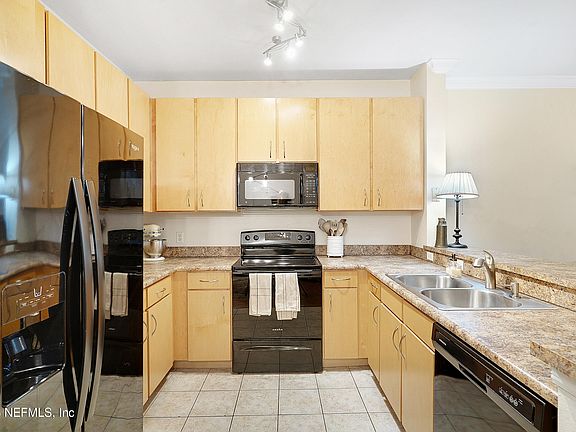 4th image of 12700 BARTRAM PARK Boulevard #217