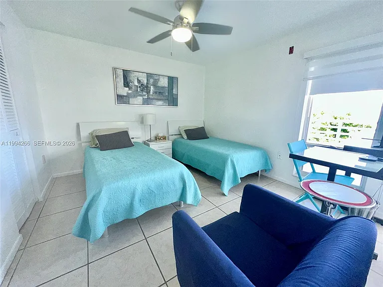 17801 N Bay Rd #513 — Photo 9