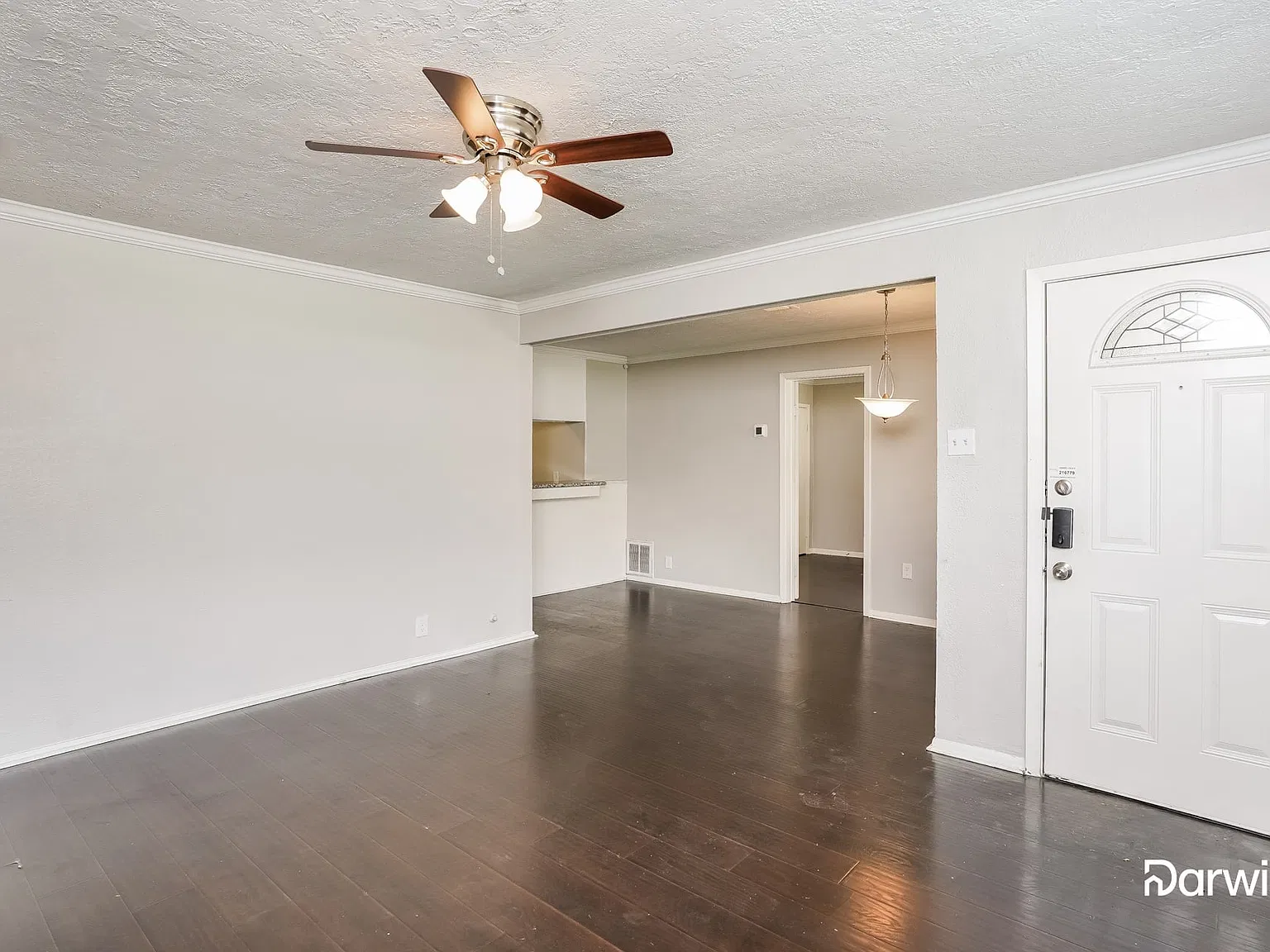 4 bed, 2.0 bath, 1471 sqft, $1,845 — Photo 4