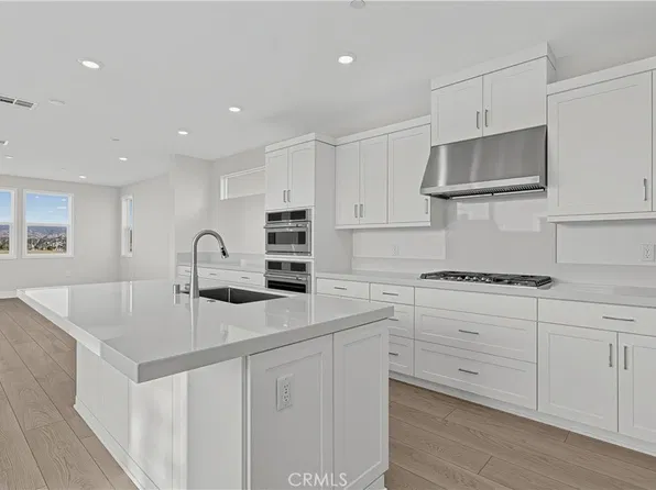 26715 Foliage Ln, Valencia, CA 91381