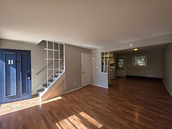 2nd image of 75 Fairview Ave #8