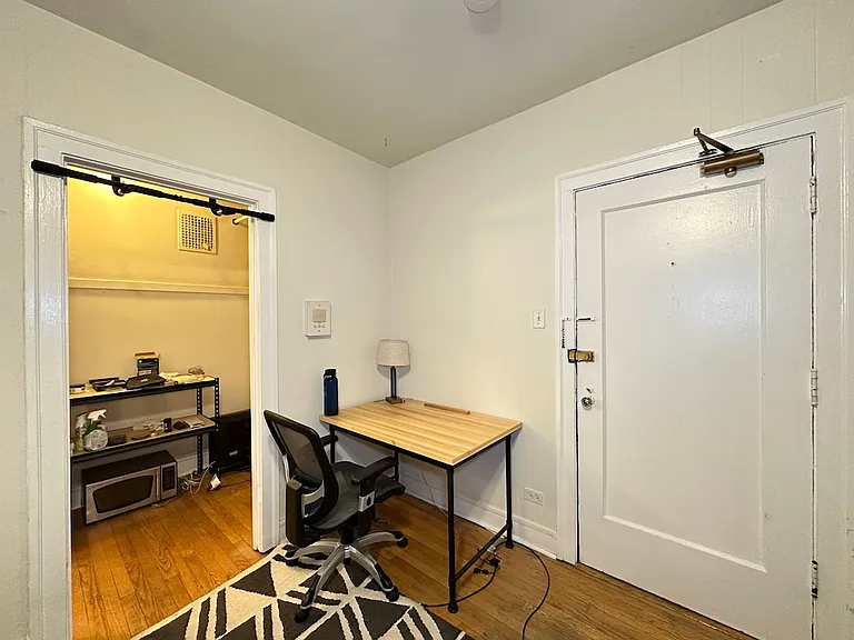2129 N Dayton St #402 — Photo 14