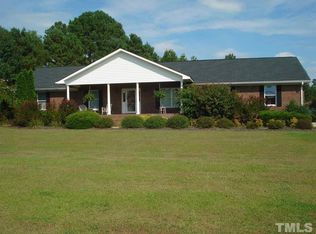 2775 Hockaday Rd, Four Oaks, NC 27524