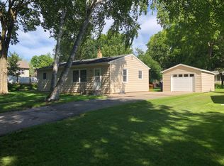 623 E Beech Ave, Fergus Falls, MN 56537