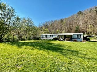 74 Castle Frk, Lowmansville, KY