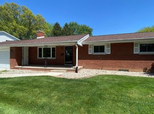 2306 Shannon Dr, Valparaiso, IN 46383