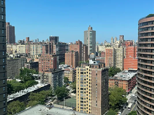 Rented by JSG Realty Corp | media 21