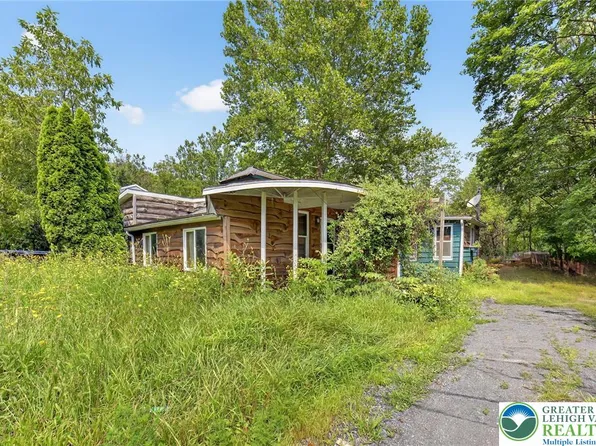 3790 Lehigh Dr, Northampton, PA 18067