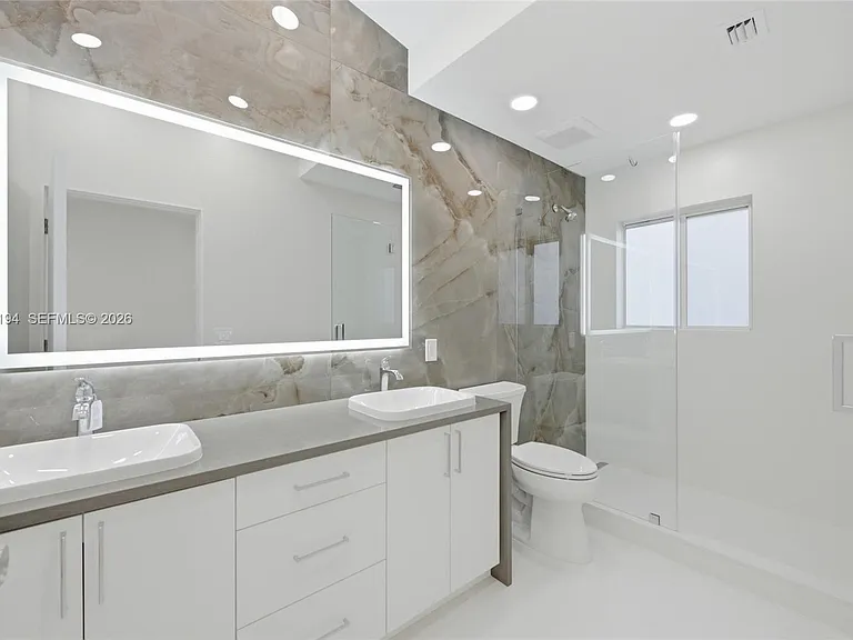 22384 Thousand Pines Ln — Photo 31