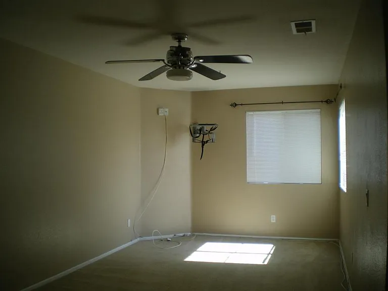 643 Laxford Rd — Photo 11