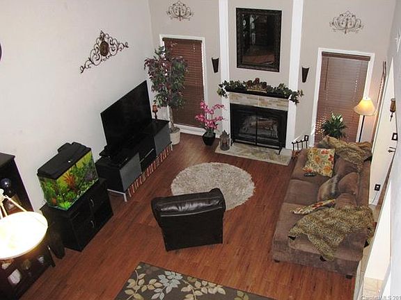 3rd image of 11103 Michelangelo Ct #L21