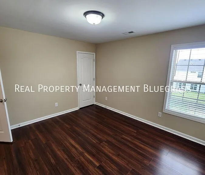 1006 Sugarbush Trl — Photo 8