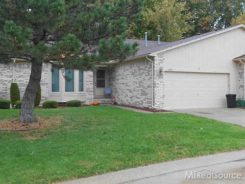 1st image of 19059 Carmelo Dr N