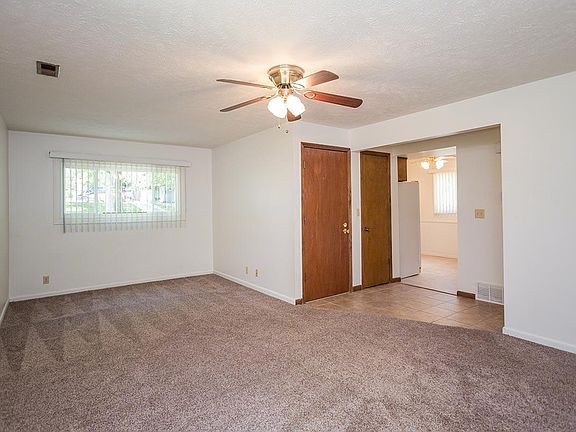 4th image of 4931 Lowell Ave