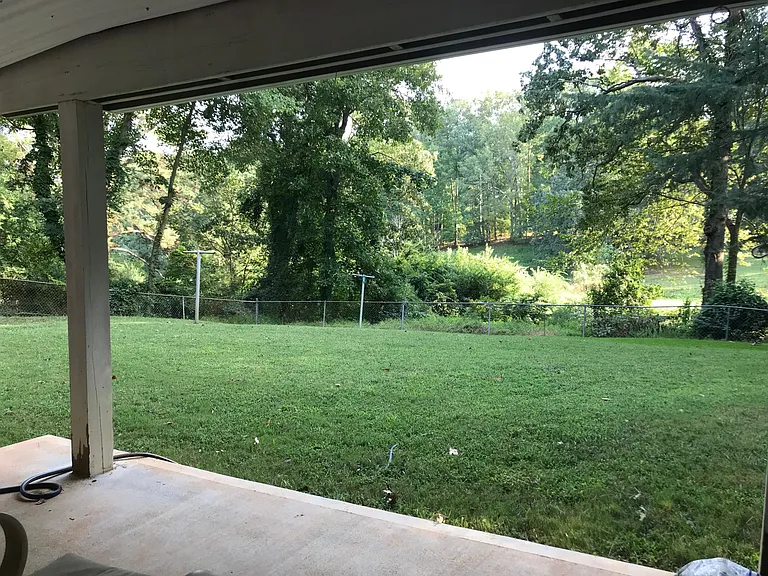 6105 Trinity Rd — Photo 23