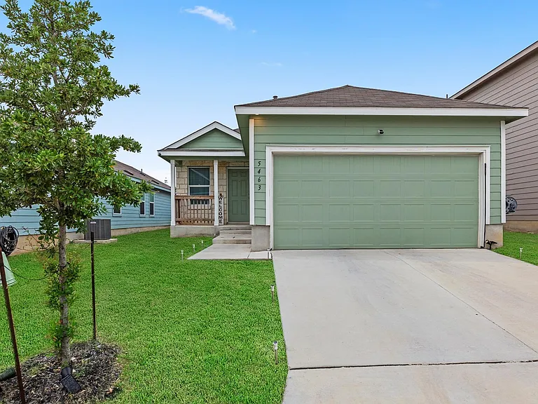 5463 Daphne Path — Photo 1