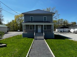 19 Parsons St, Presque Isle, ME 04769