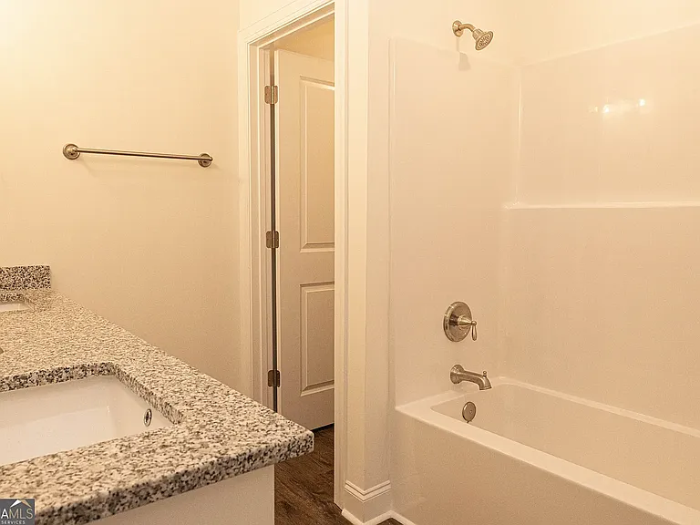 705 Riverside Ests — Photo 20
