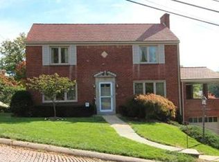 71 Lebanon Hills Dr, Pittsburgh, PA 15228