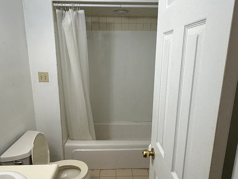 1101 Kern St #1101.5 — Photo 3