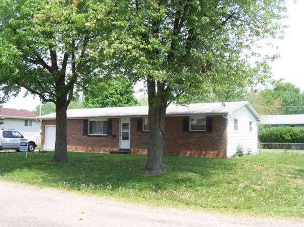 202 Saint Mark Dr, South Pekin, IL 61564