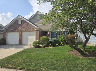 9838 Pine Ridge North Dr, Fishers, IN 46038