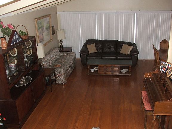 5th image of 3705 W Enfield Ave