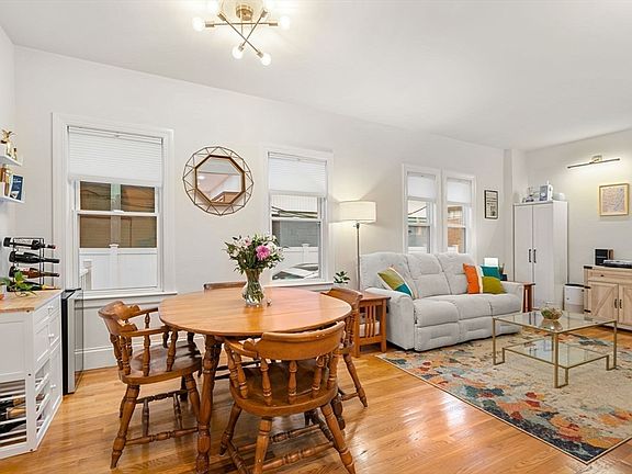 5th image of 6 Eight Oakland St #1