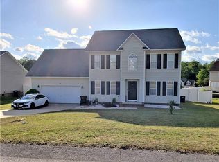 36 Pender Rd, Spring Lake, NC 28390