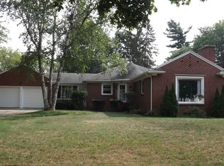 222 Boltwood Dr NE, Grand Rapids, MI 49505