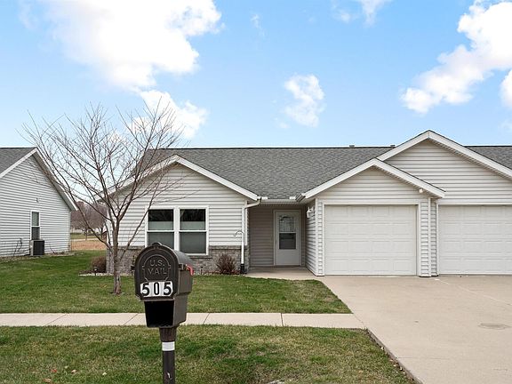 2nd image of 505 Larkspur Ln