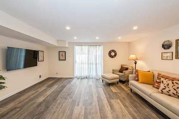 1st image of 2783 Mill Ave