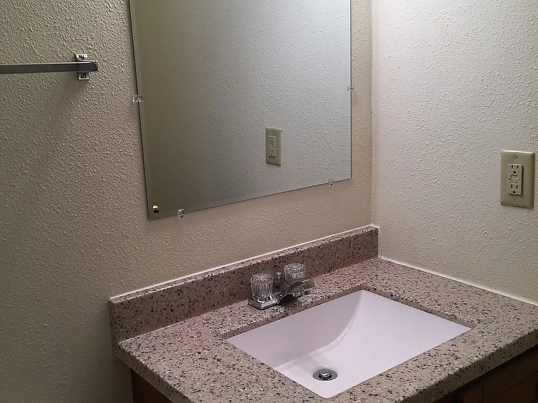 617 S Campbell Ave #1 — Photo 7