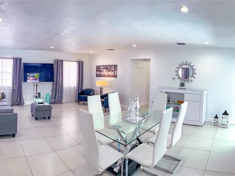 4420 NW 30th Ct — Photo 18