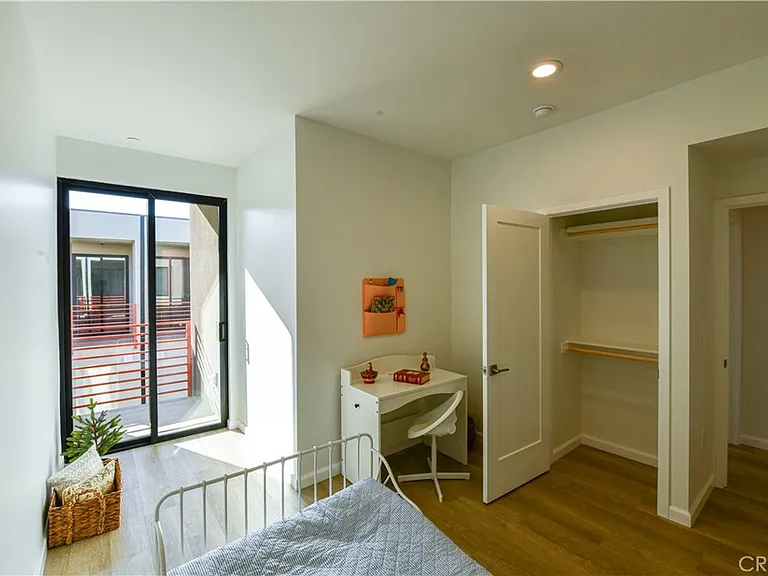 15826 S Vermont Ave #1 — Photo 13