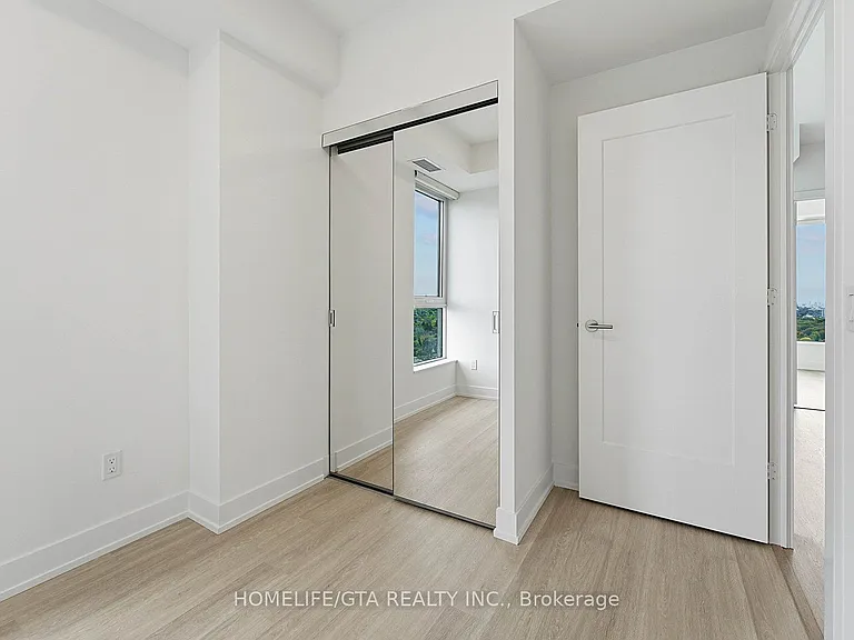 60 Central Park Dr #2413 — Photo 18